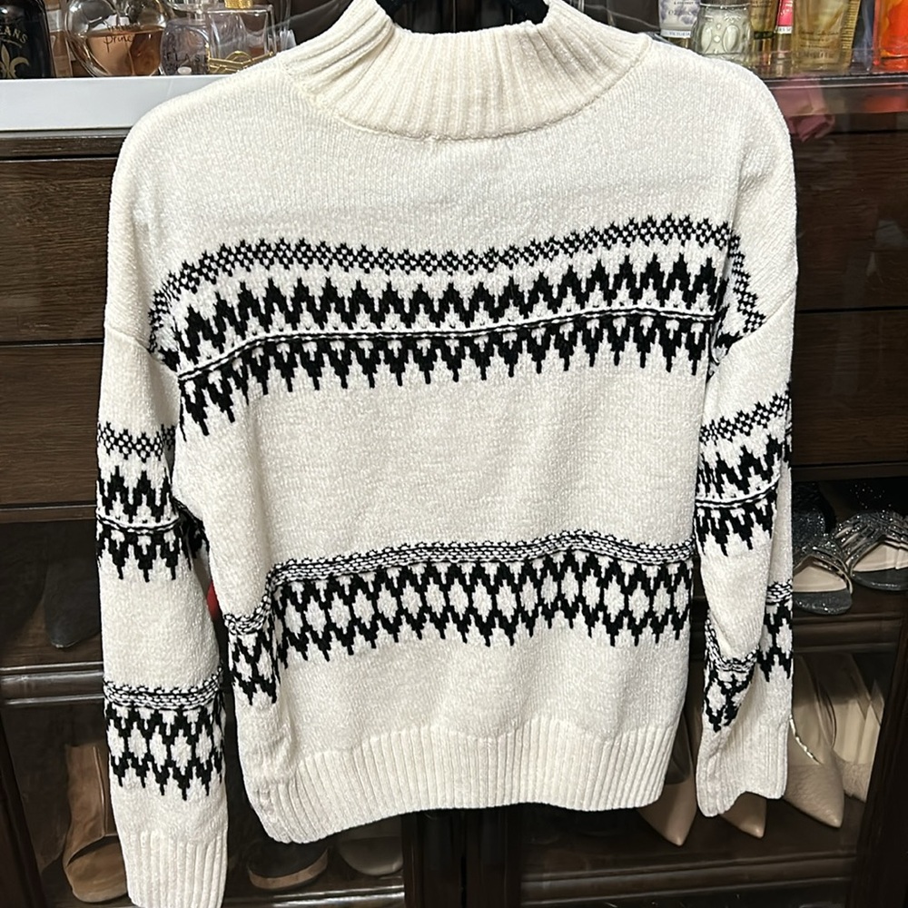 Sweater - Picture 2 of 3